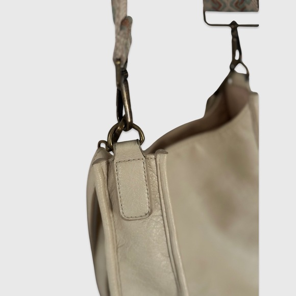 Wonderly Guitar Strap Hobo Bag- Taupe Color - Picture 13 of 16